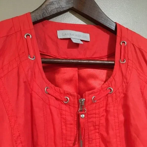 Laura Ashley Womens L Full Zip Lined Jacket Red Zip Pockets Laced Collar Classic - Picture 2 of 10
